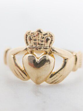 14K Gold Claddagh Ring Size 5.75 Heart Crown Hands Irish Love Symbol